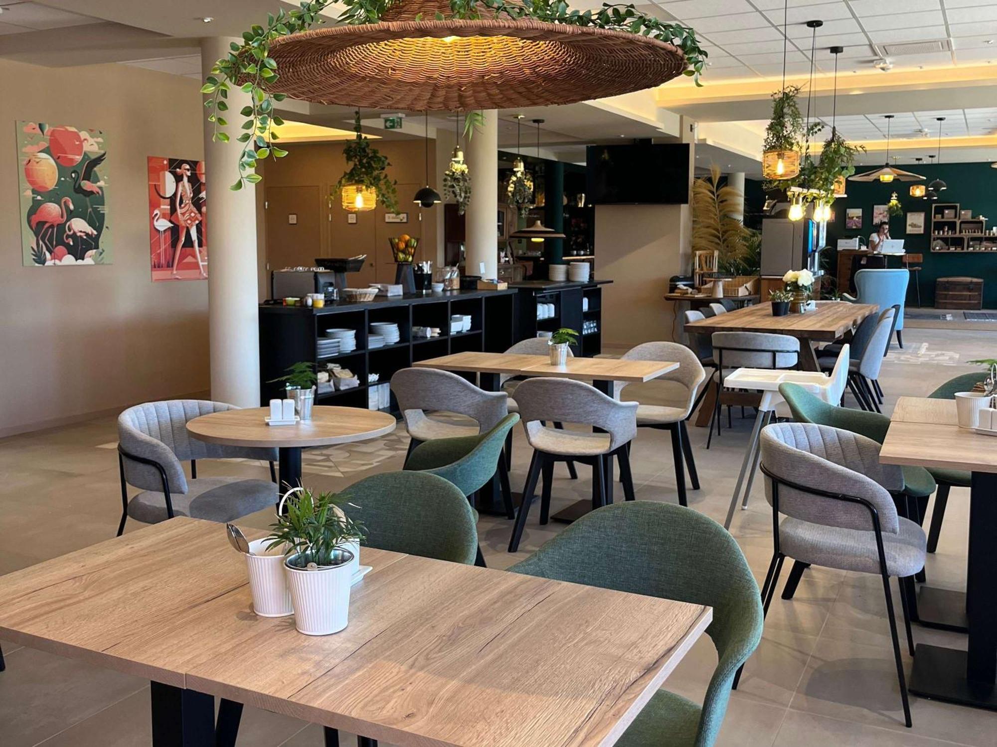 圣马丹德克罗卡马格门宜必思快捷酒店 外观 照片