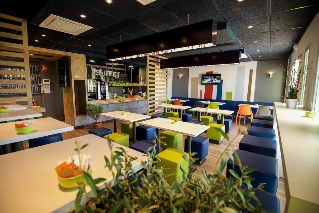 圣马丹德克罗卡马格门宜必思快捷酒店 外观 照片